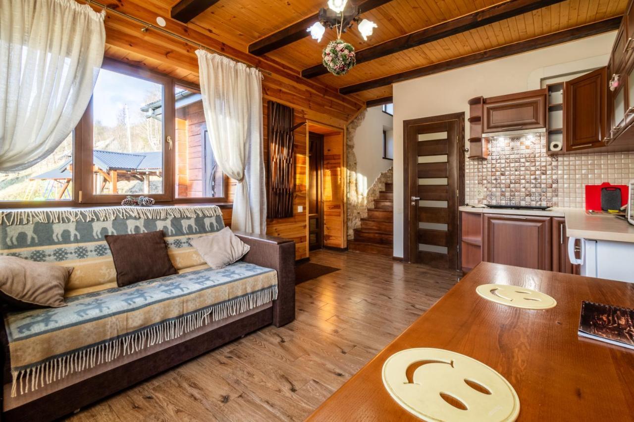 Cottage Chalet-Tiara سلافسكي المظهر الخارجي الصورة